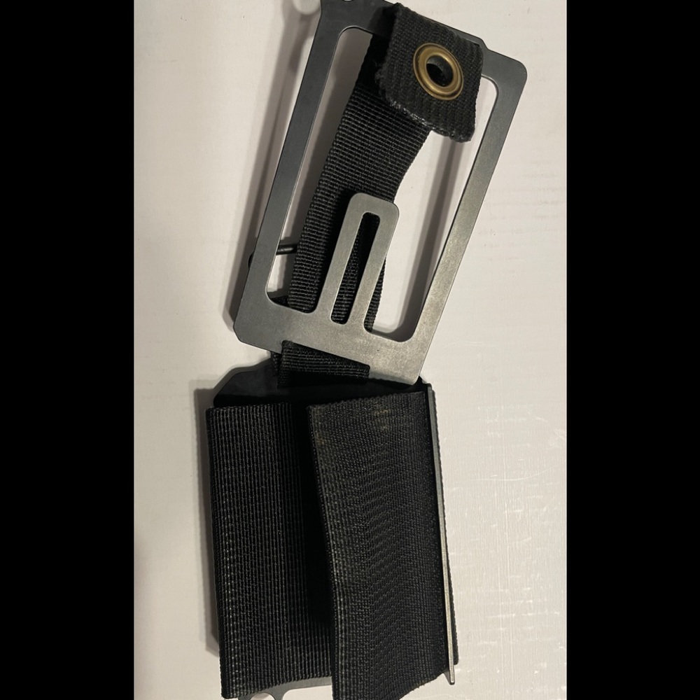 Trayvax Aluminum and Nylon Wallet